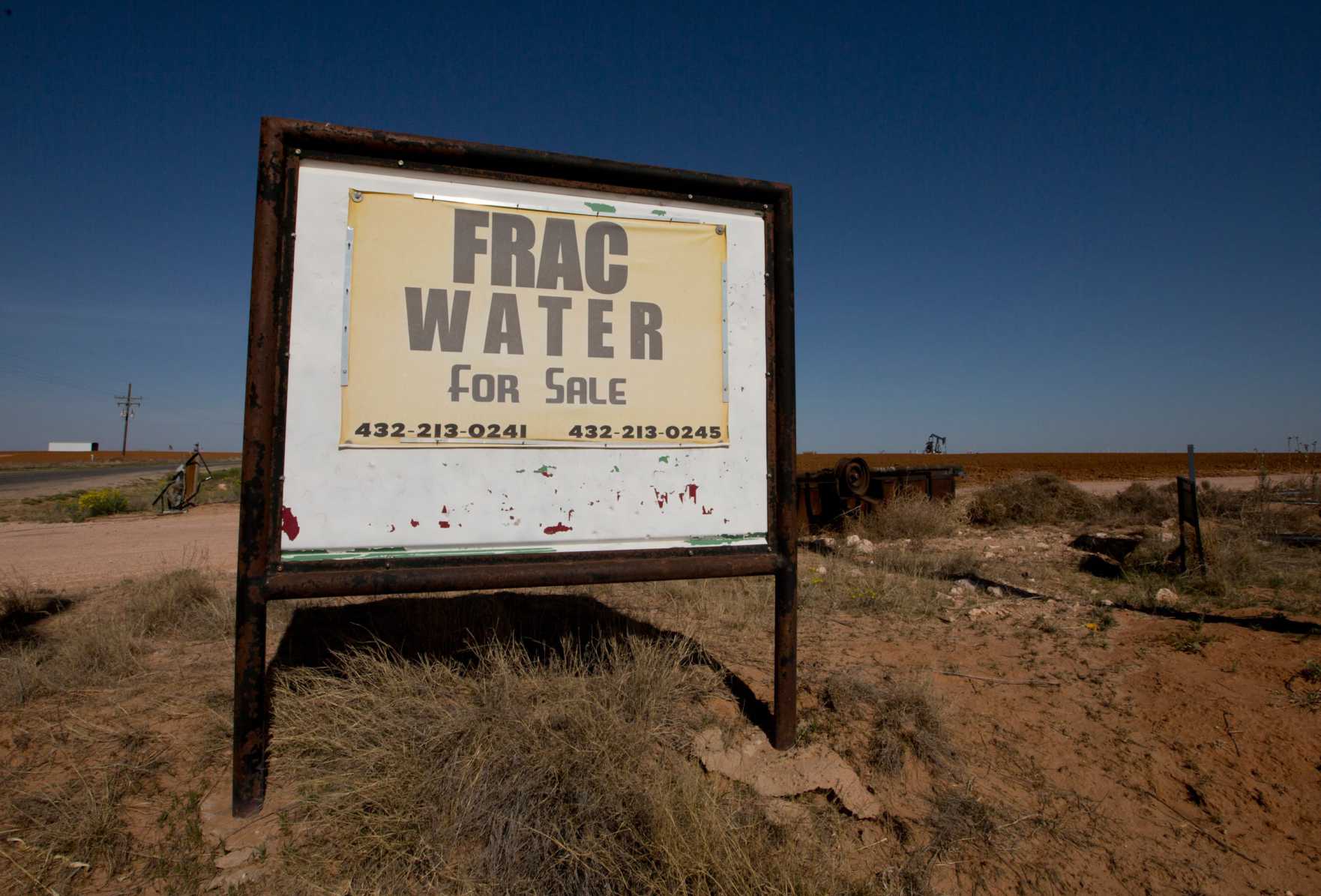 A sign in Midland, Texas, advertises “Frac Water for Sale.”